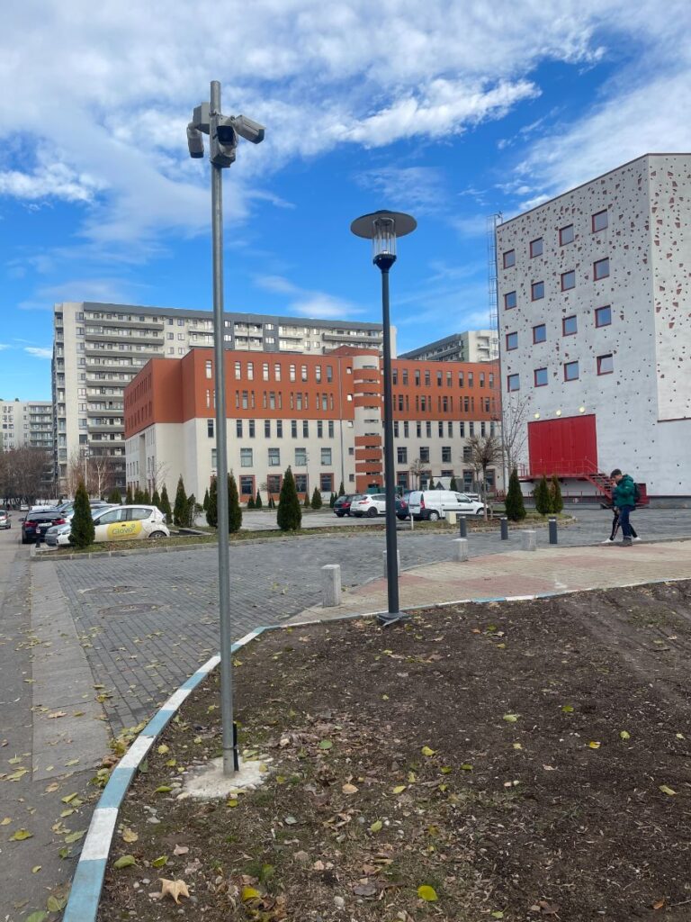 poteau éclairage aluminium